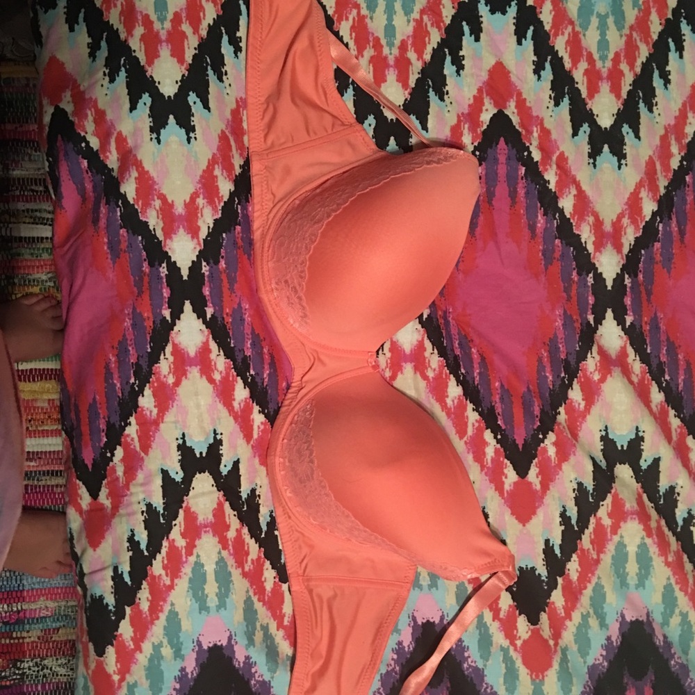 Dreamwear Peach Lace Bra